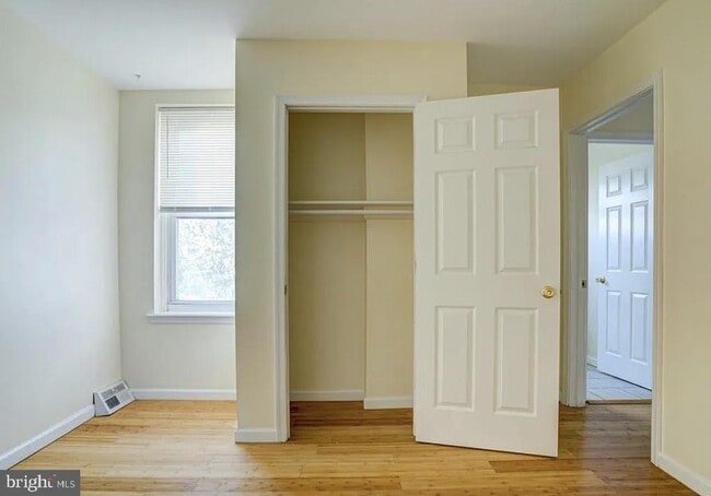 Building Photo - 2663 Belgrade St