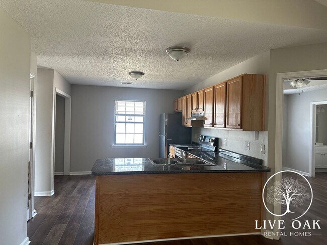 Building Photo - 1304 Crossgate Ct