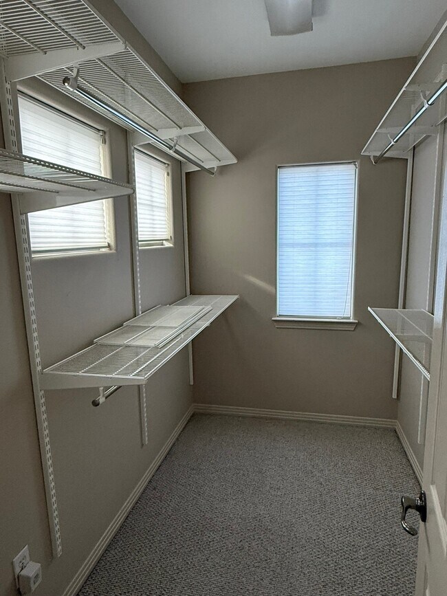 Building Photo - 10630 Morado Cir