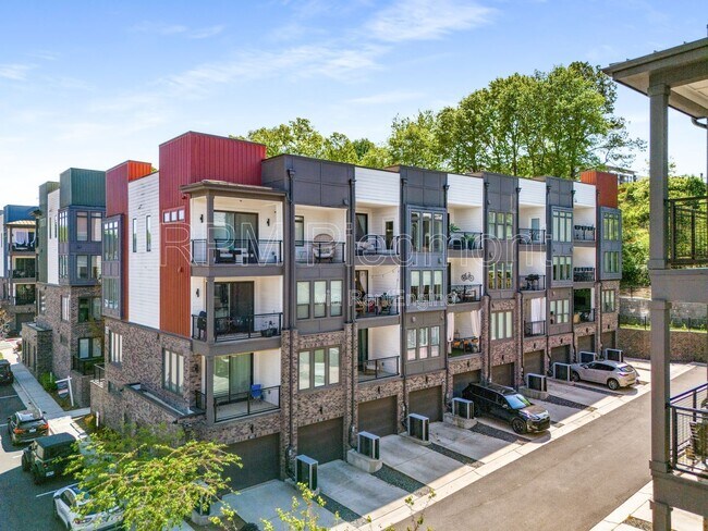 Building Photo - 383 Pratt Dr SE