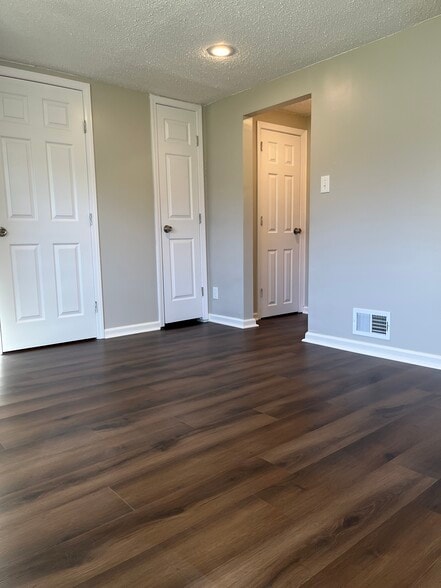 Building Photo - 2501 N 57th St