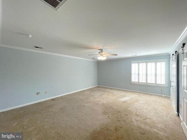 Building Photo - 20871 Freedom Run Dr