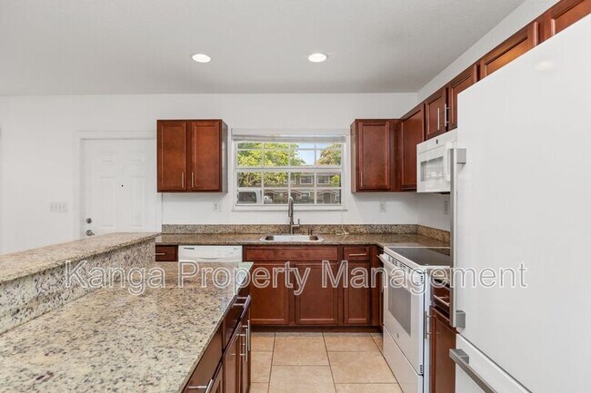 Building Photo - 3525 NW 114th Ln