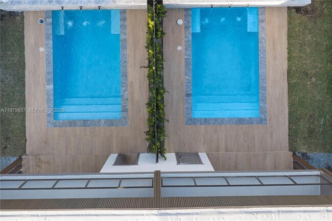 Building Photo - 3187 SW 23rd St