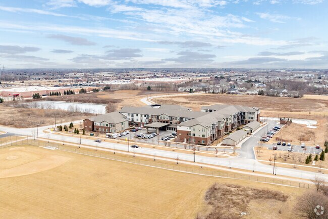 Aerial Photo - The Oaks at Algonquin