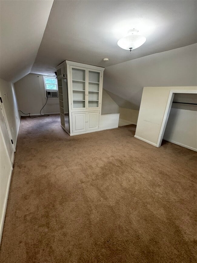Building Photo - 1510 Nutwood St