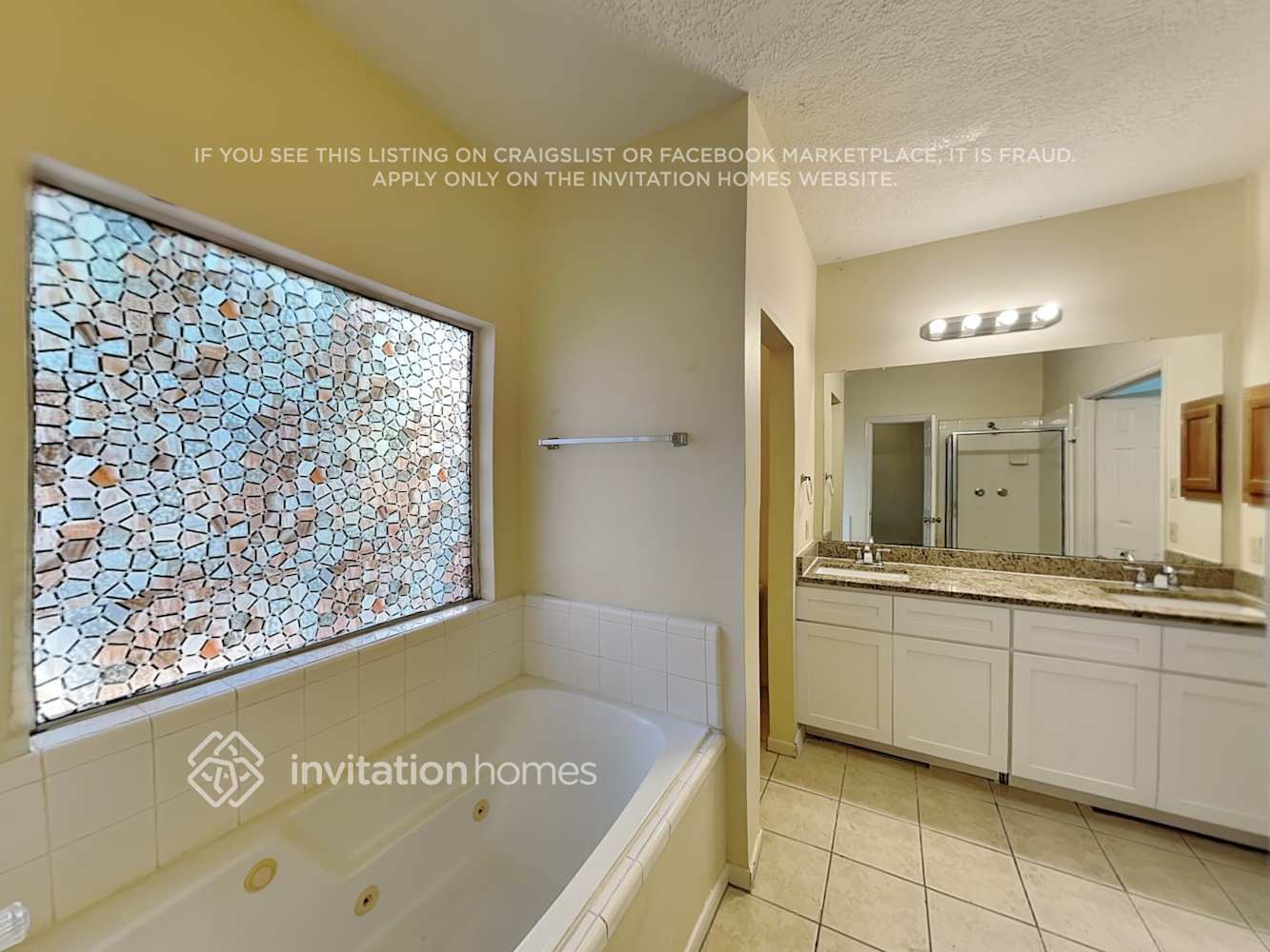 Building Photo - 16023 Mountain Shadows Dr