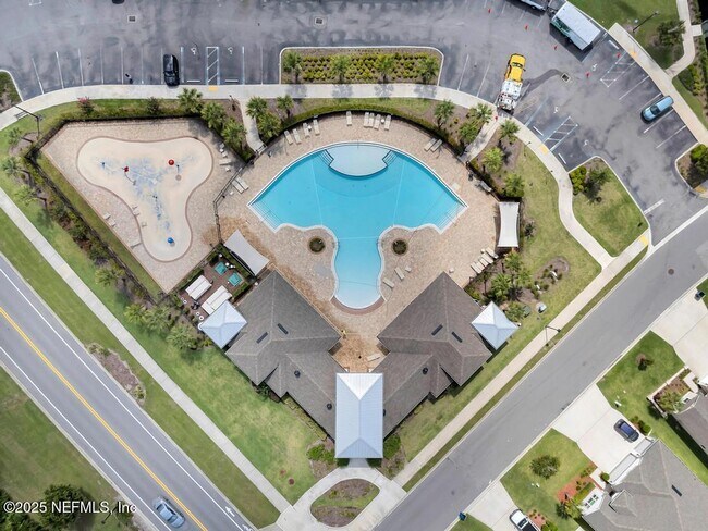 Building Photo - 11533 Red Koi Dr