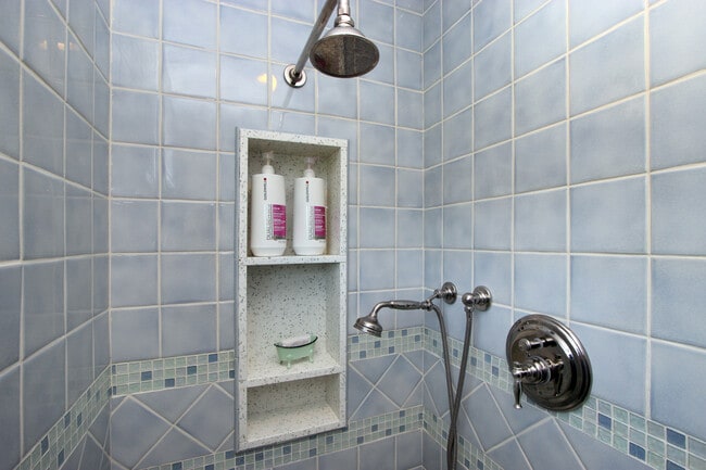 Building Photo - 351 Barlows Landing Rd