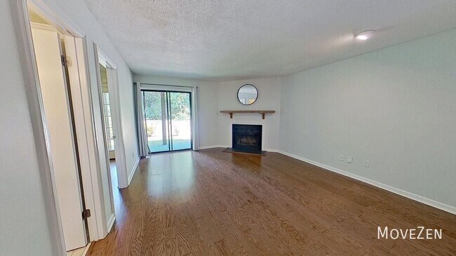 Building Photo - 216 Ridge Forest Ct