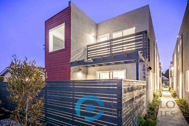 Building Photo - 3077 Martin Ave