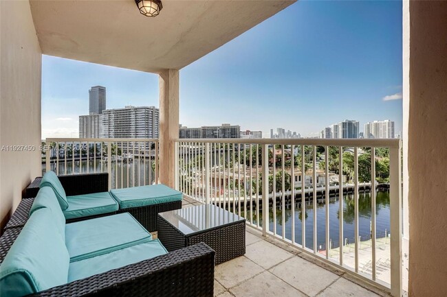 Building Photo - 121 Golden Isles Dr