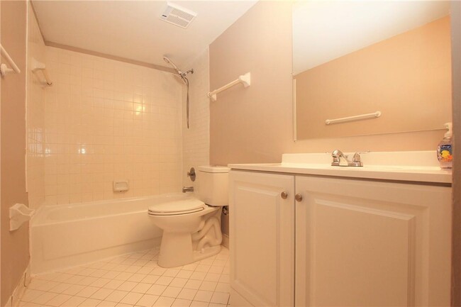 Building Photo - 3461 NW 44th St