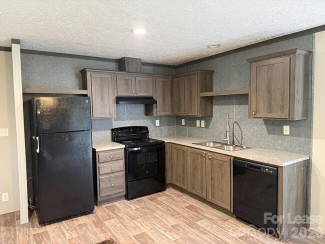 Building Photo - 115 Kimberly Cir