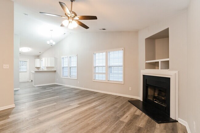 Building Photo - 3004 Great Falls Dr