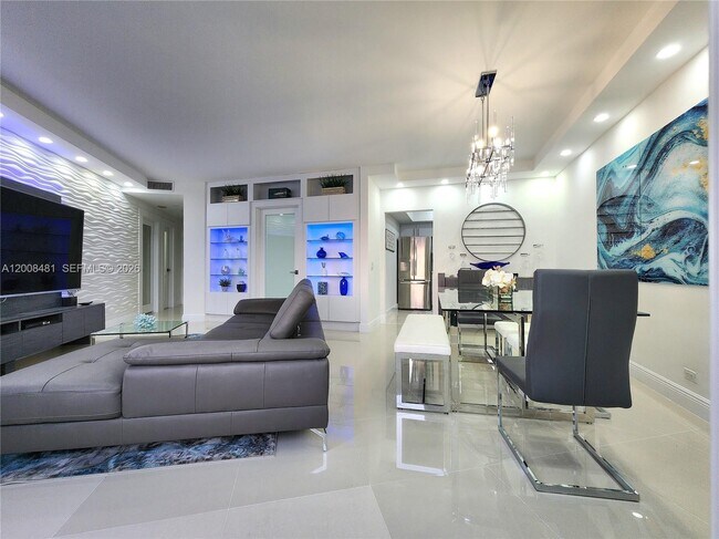 Building Photo - 3505 S Ocean Dr
