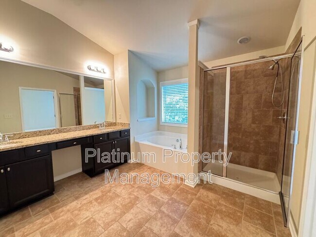 Building Photo - 13318 Flamingo Rd