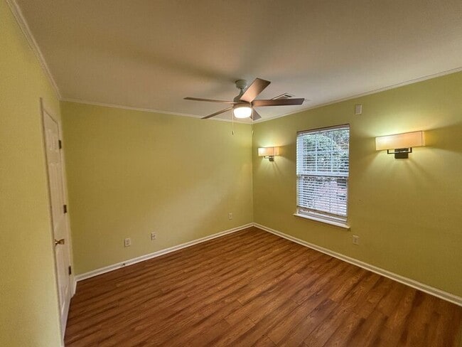 Building Photo - 1557 Blaze Ln