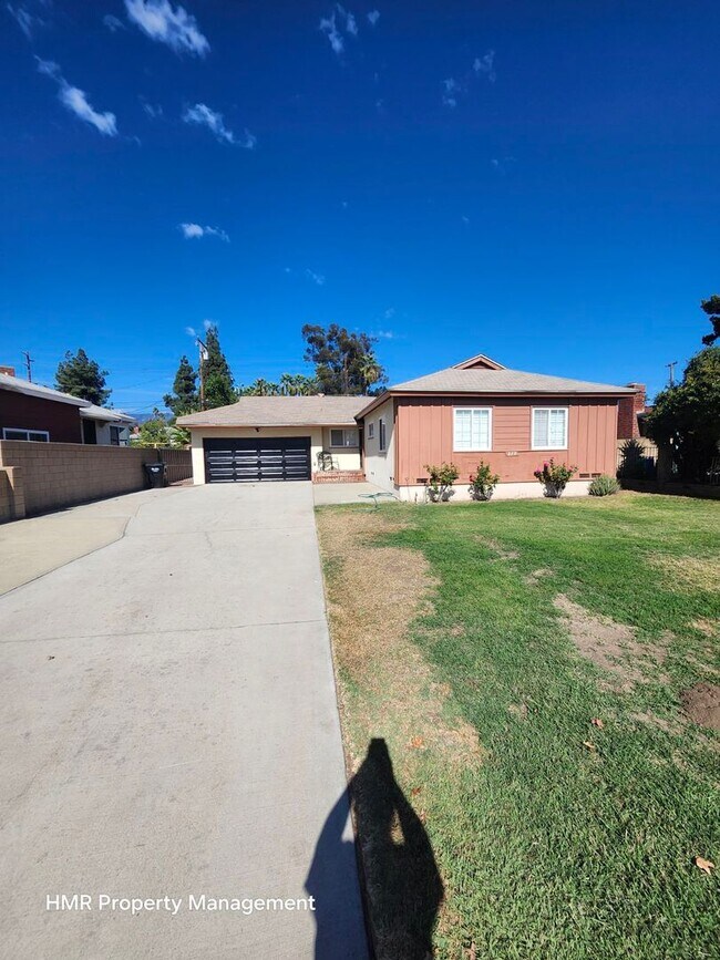 Building Photo - Newly Remodeled Home in Pomona
