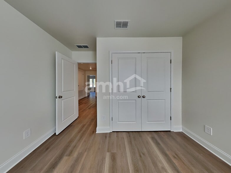 Building Photo - 3307 Emzy Dr