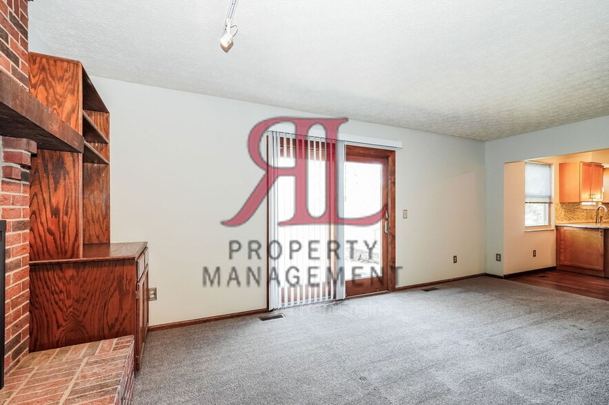 Building Photo - 266 Gurgun Ln