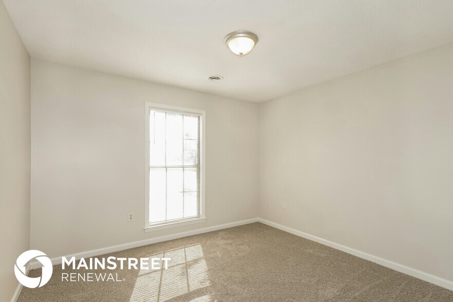 Building Photo - 7318 Old Dominion Ct