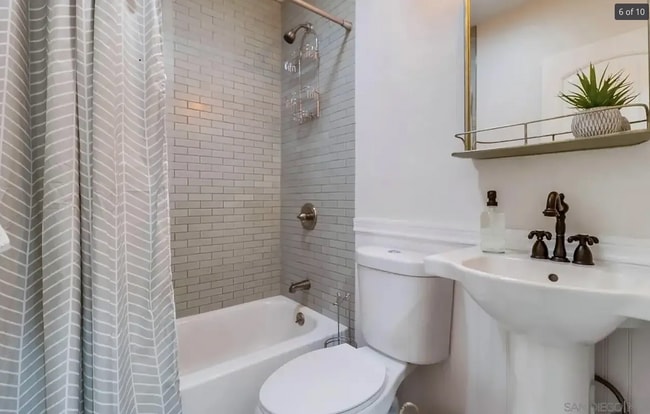 Building Photo - 4383 Central Ave