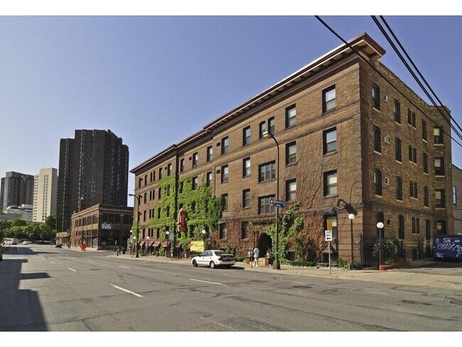 Building Photo - 11 S 12th St
