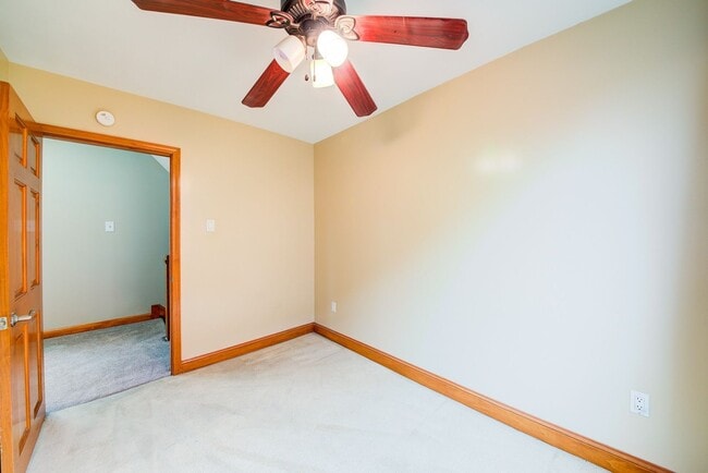 Building Photo - Stunning 3 bedroom home in Bon Air availab...