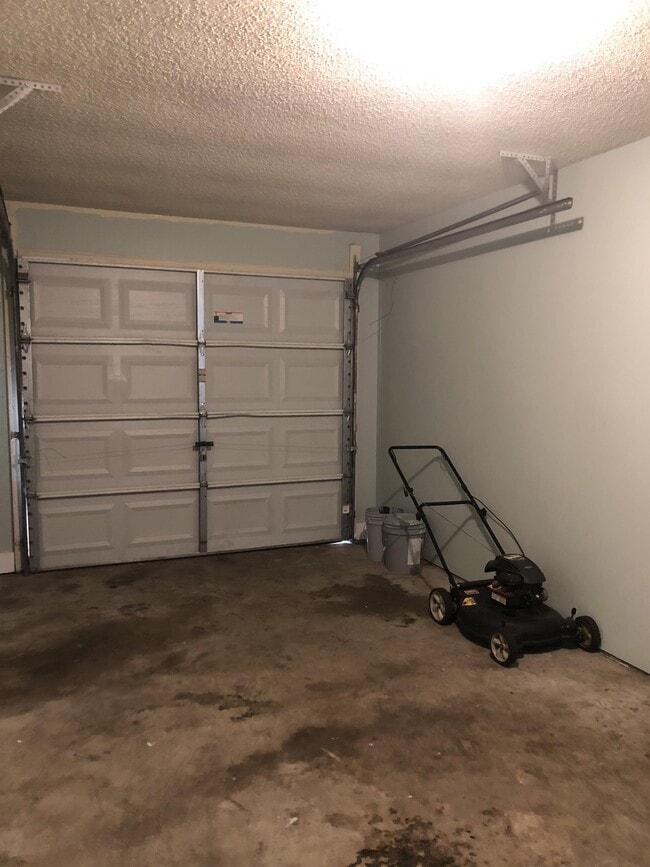 Building Photo - 663 Windward Dr