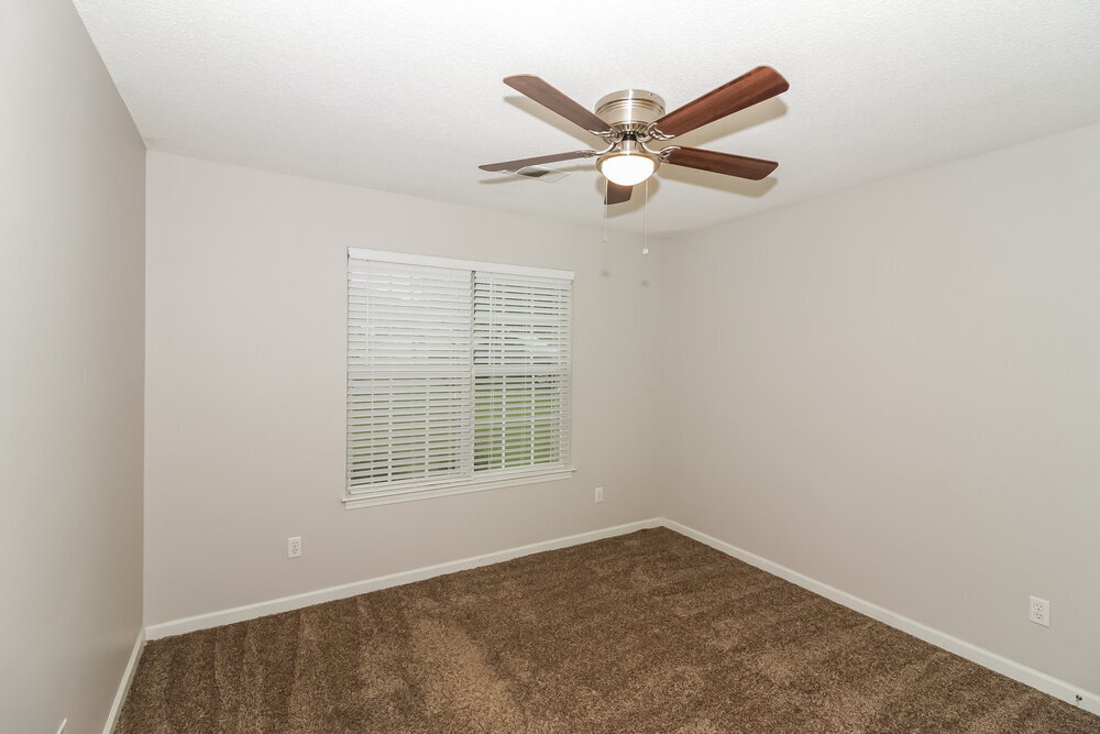 Building Photo - 3412 Pendulum Dr E