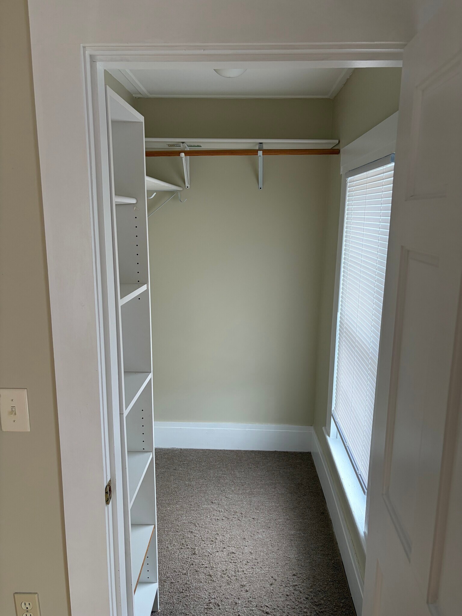 Building Photo - 53 N Spring St