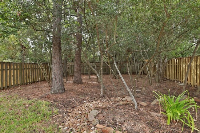 Building Photo - 95 Douvaine Ct