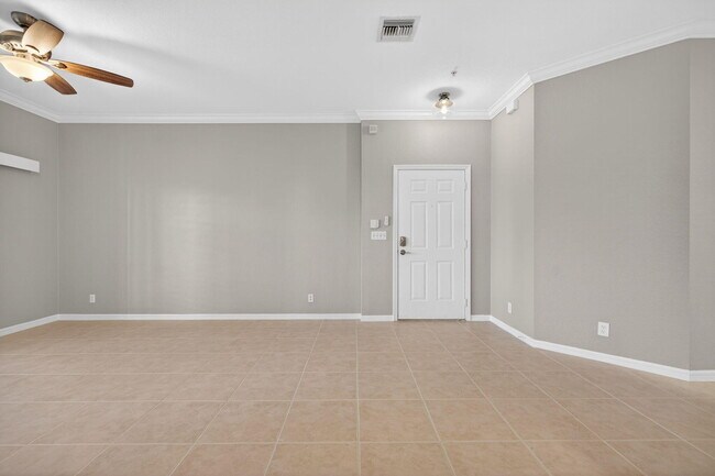 Building Photo - 160 Village Blvd