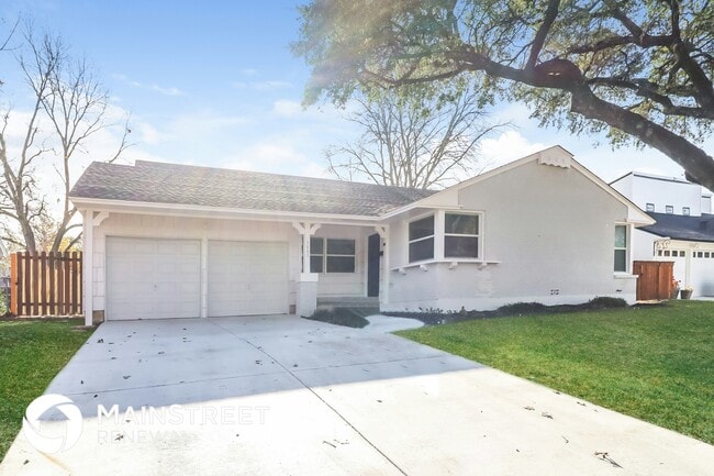 Building Photo - 3961 W Spurgeon St