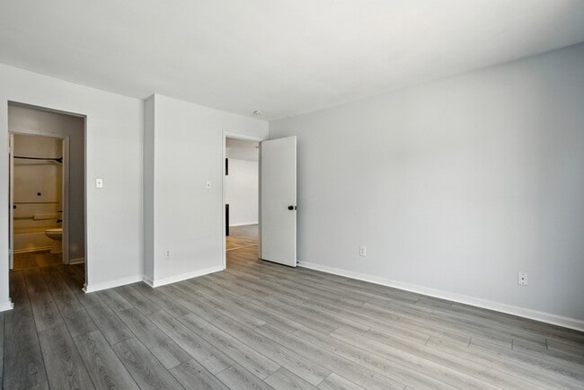 Building Photo - 629 Ocean Lakes Dr