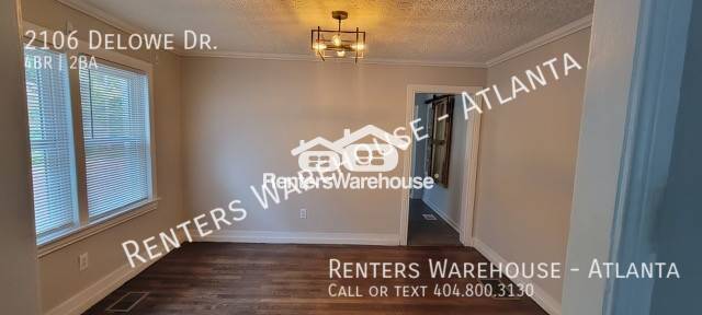 Building Photo - Charming and Renovated 4 Bedroom 2 Bath in...