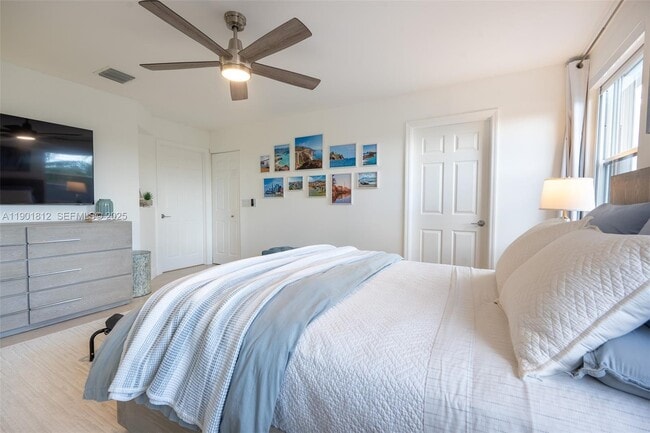 Building Photo - 18004 SW 20th St