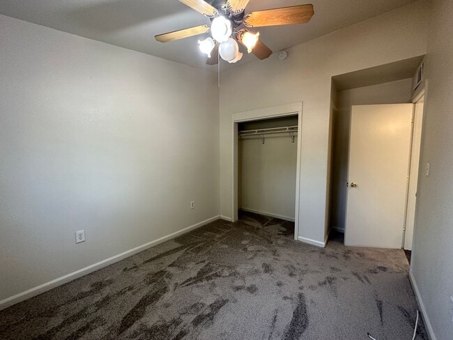 Building Photo - 1316 Thorsen Ave