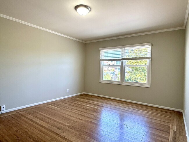 Building Photo - Two bedroom home for rent with large priva...