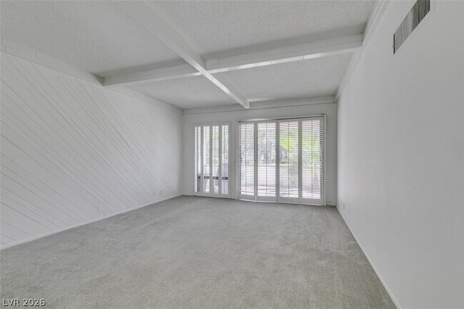 Building Photo - 3452 Pino Cir