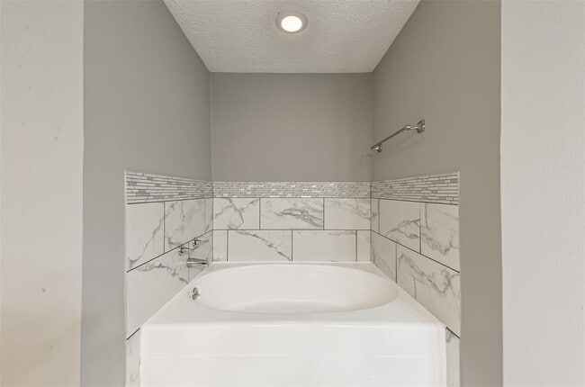 Building Photo - 4310 Brightwood Dr