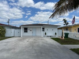 Building Photo - 10571 SW 27th St