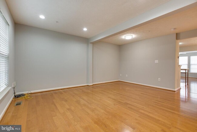 Building Photo - 2542 Piney Pass Way