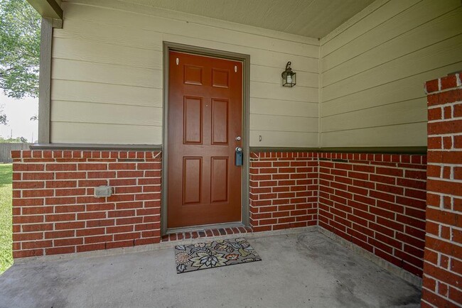 Building Photo - 13242 Skyview Landing Dr