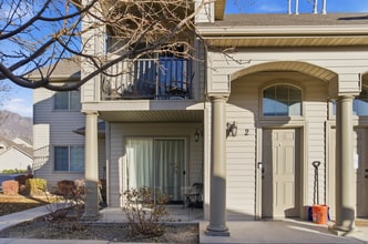 Building Photo - 467 S 2550 W