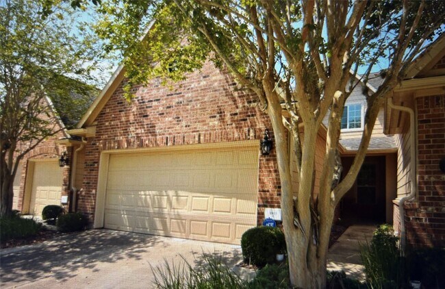 Building Photo - 8911 Silent Willow Ln