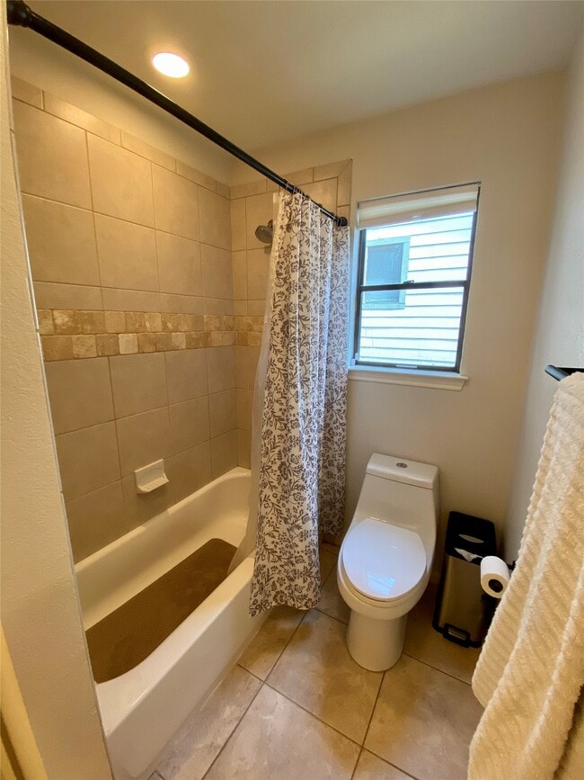 Building Photo - 7210 Smokey Hill Rd