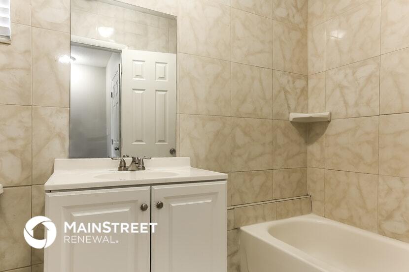 Building Photo - 1531 NW 46th Ave