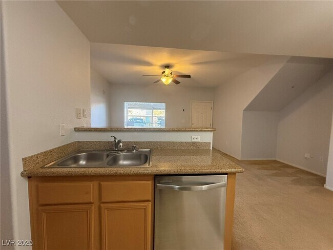 Building Photo - 7701 W Robindale Rd